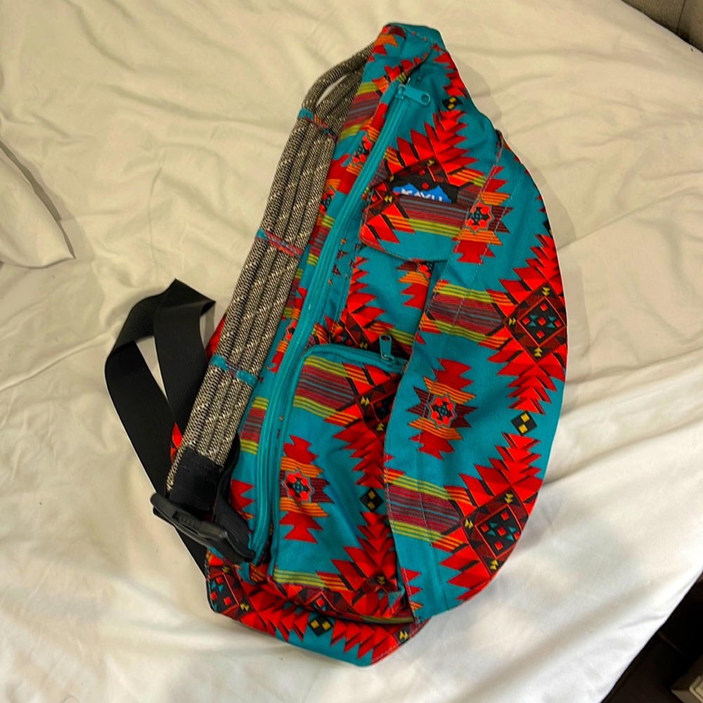 Like New Turquoise Kavu bag